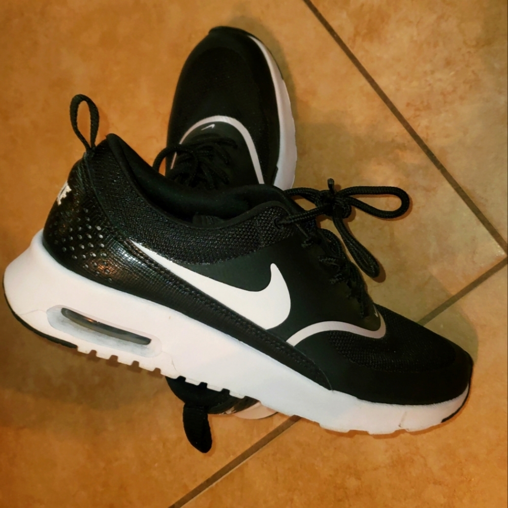 Nike Air Max Theo